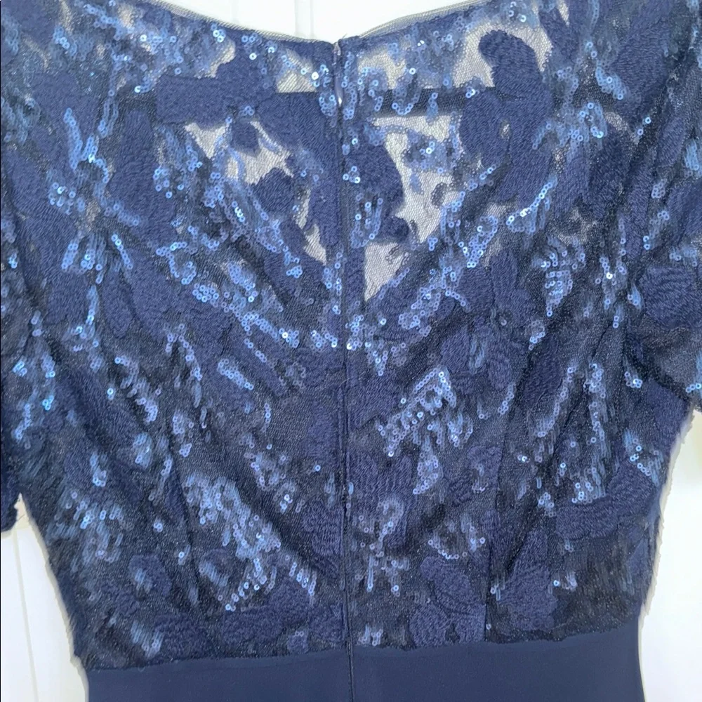 Adrianna Papell Navy Floral Lace and Chiffon Midi Dress. Size 4 - Picture 4 of 7
